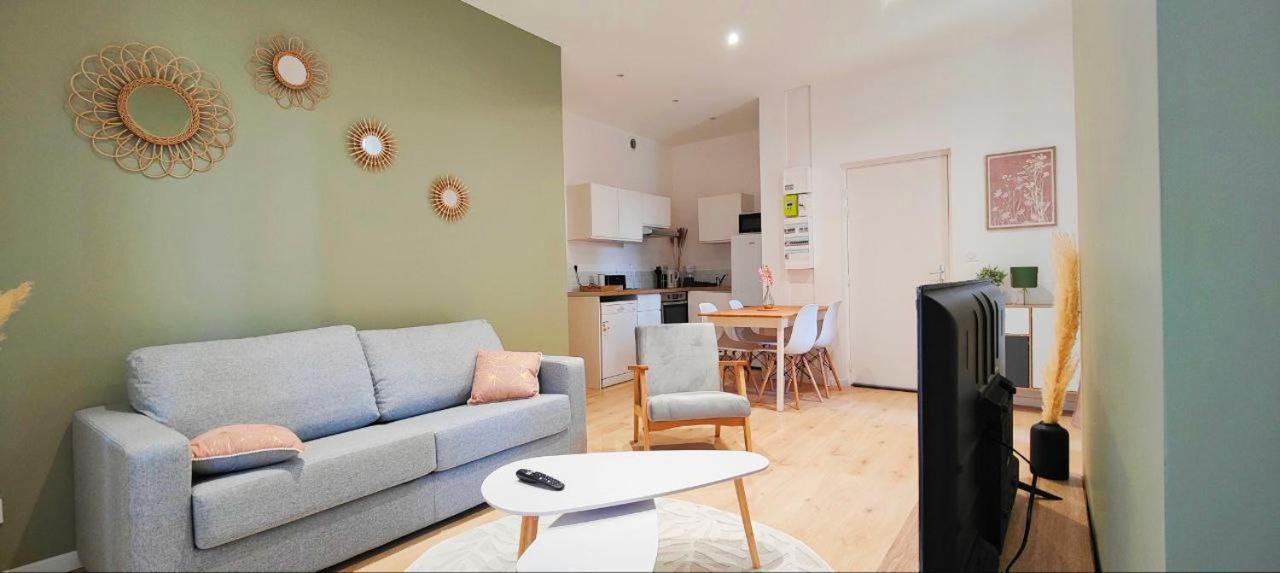 Appartements A Theme Κλερμόν Φεράν Εξωτερικό φωτογραφία