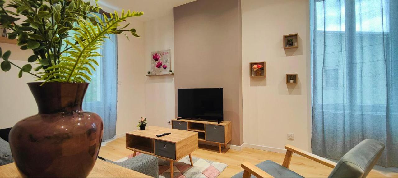Appartements A Theme Κλερμόν Φεράν Εξωτερικό φωτογραφία