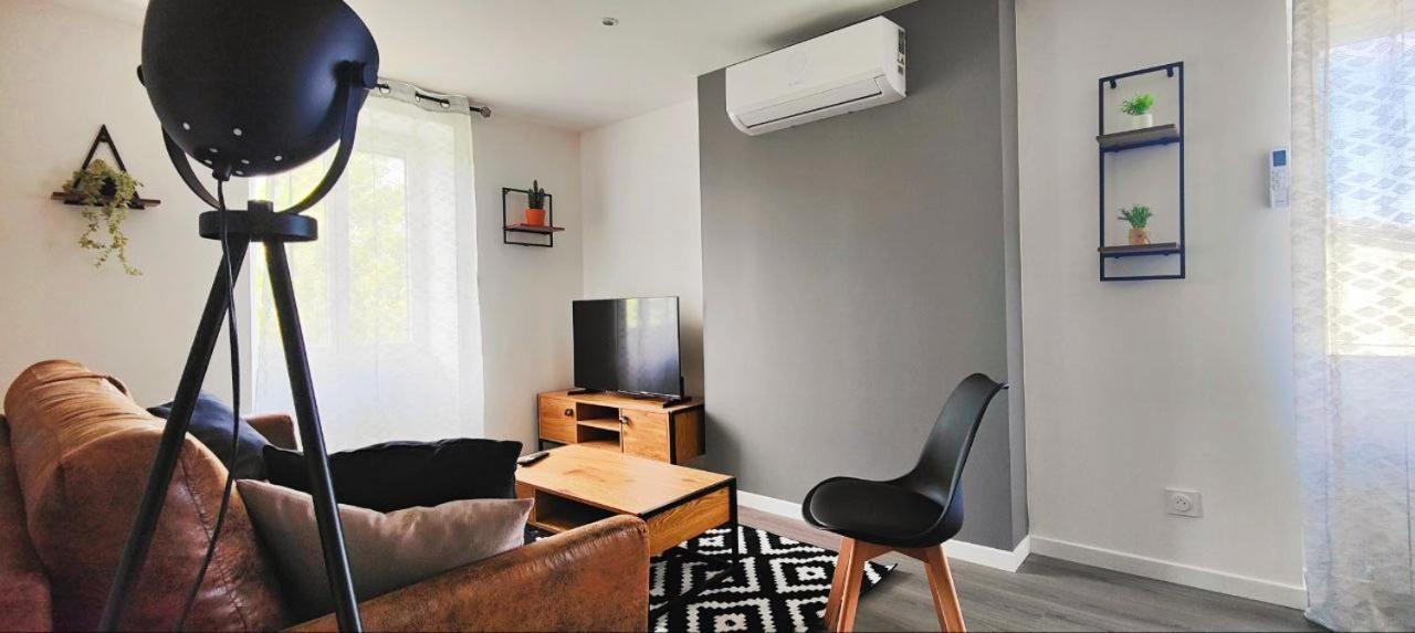 Appartements A Theme Κλερμόν Φεράν Εξωτερικό φωτογραφία