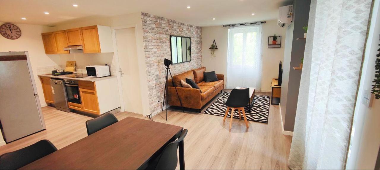 Appartements A Theme Κλερμόν Φεράν Εξωτερικό φωτογραφία